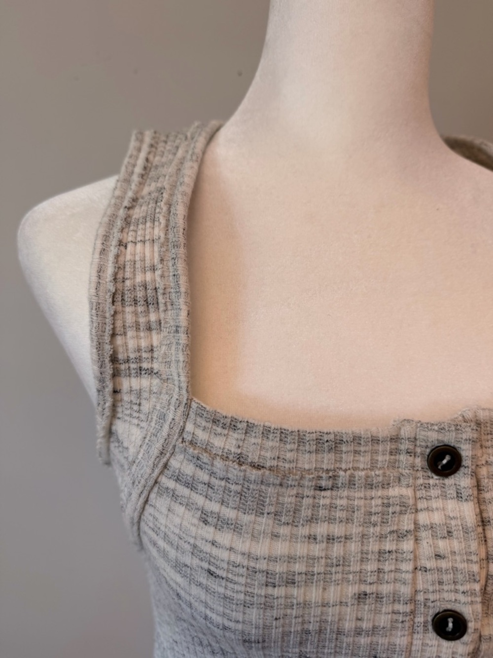 Project Social T Marled Oatmeal Ribbed Button Tank - Picture 6 of 7